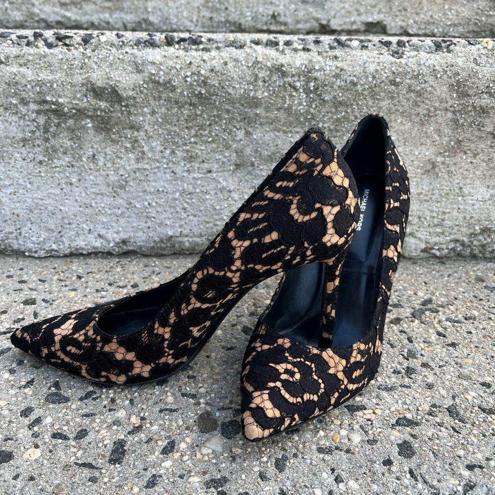 Pre Owned Michael Kors Collection Pumps size 36.5